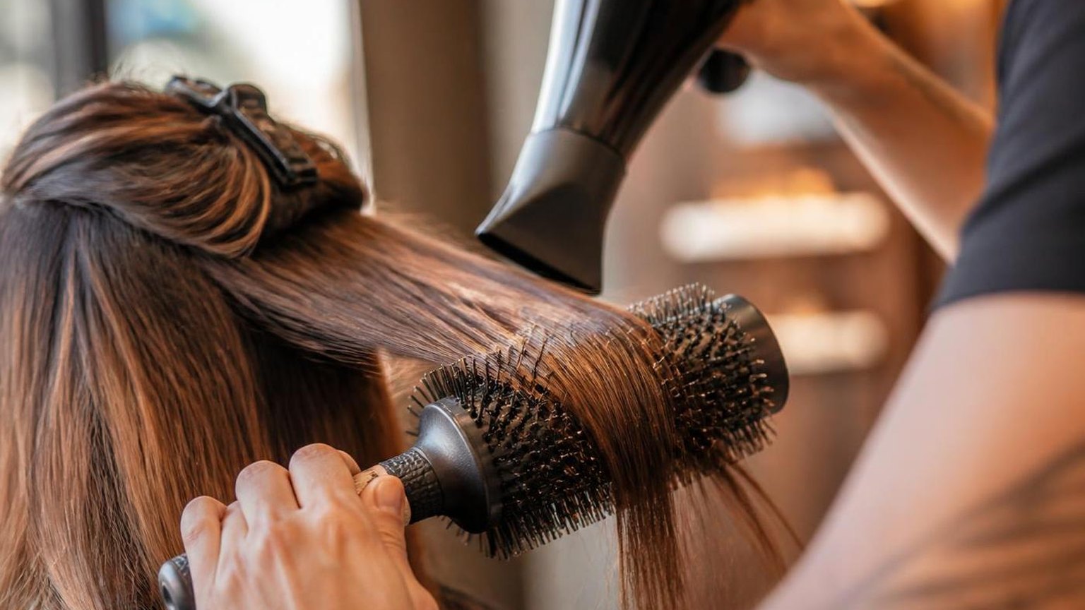 Boar, nylon or mixed — shown step by step in this guide